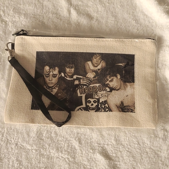 Makeup bag - Picture 1 of 2